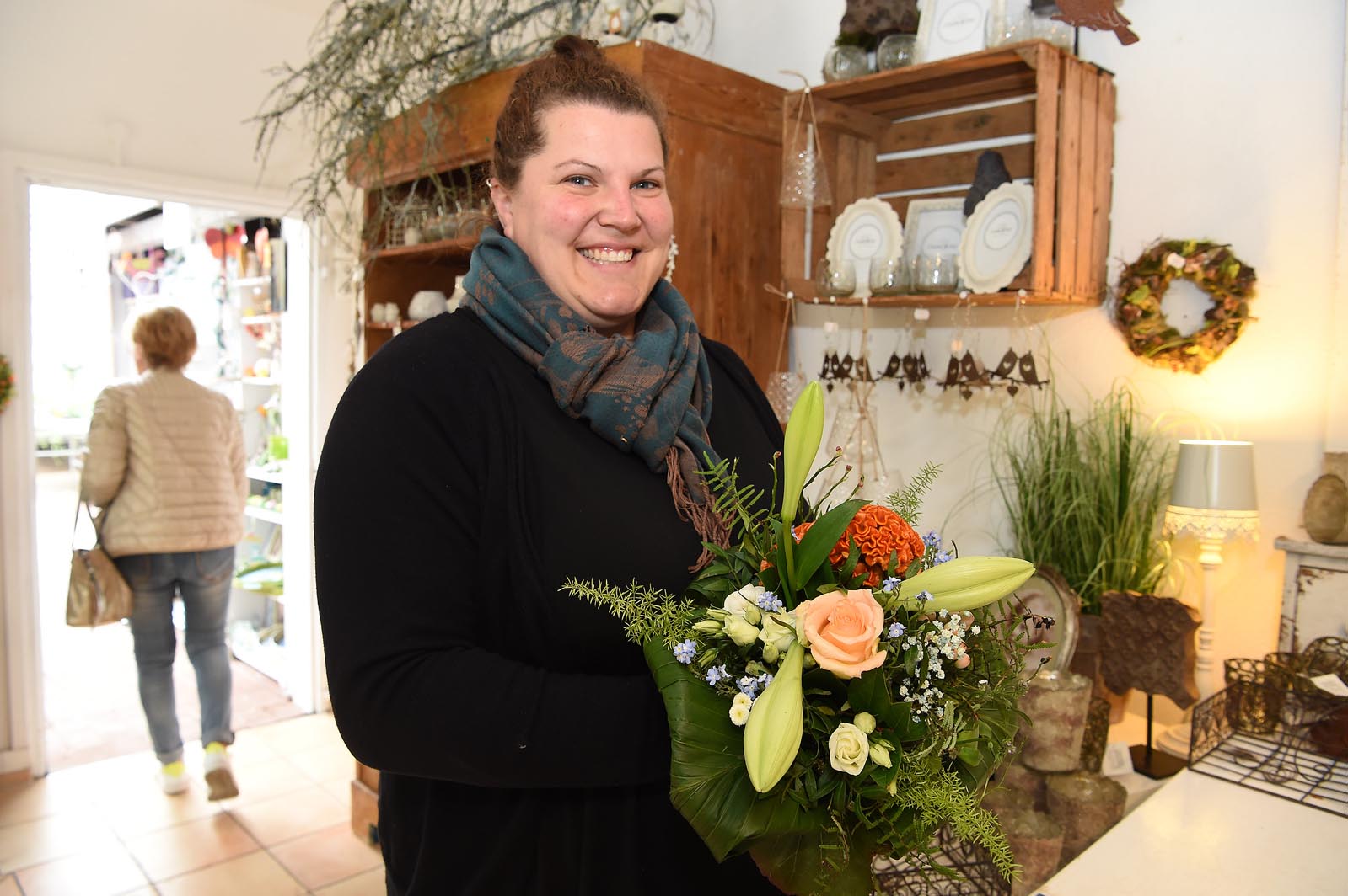 Arbeit in den Blumen-Geschäften